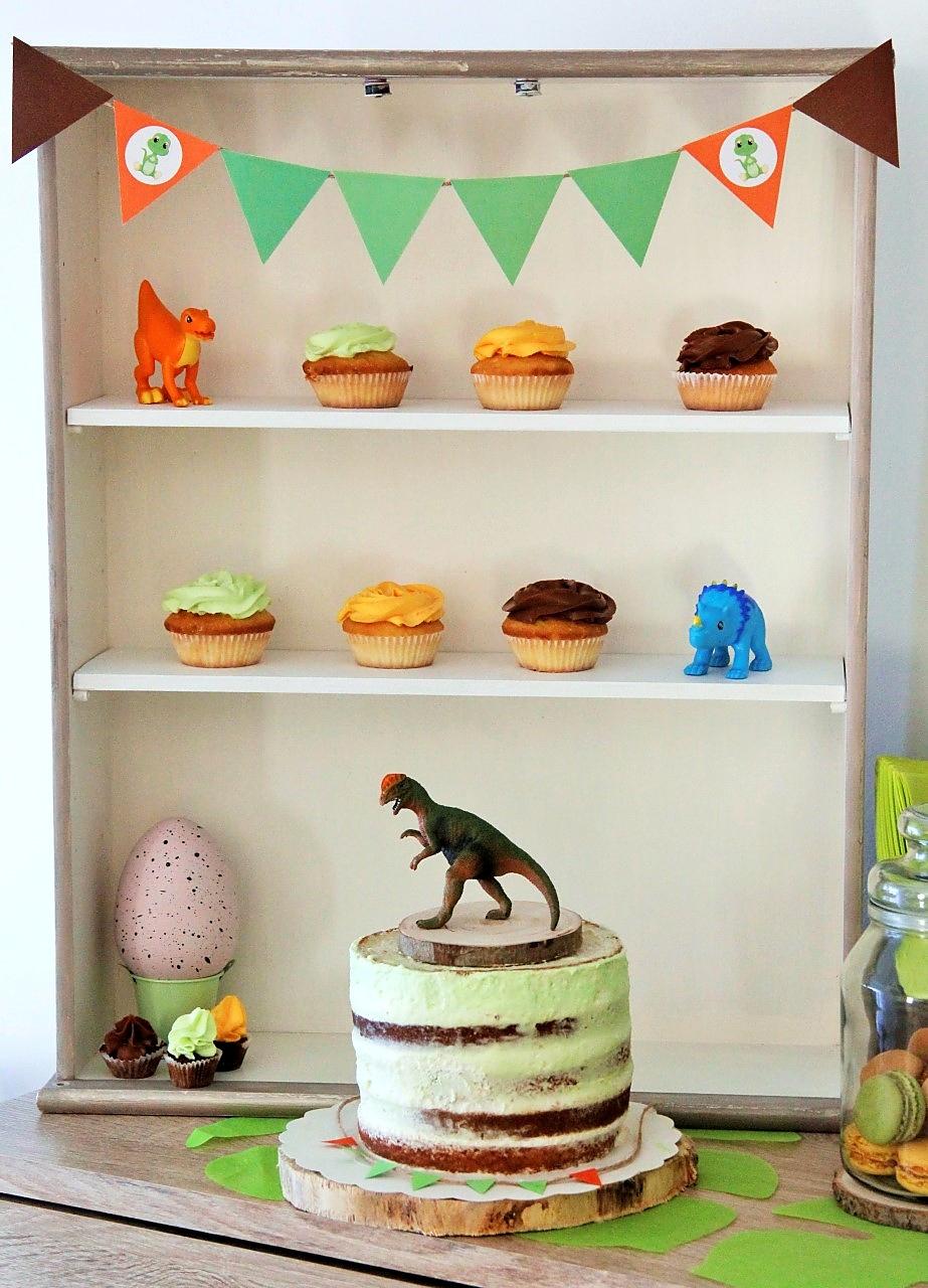 recette Gâteau D'Anniversaire de notre fils (Théme dinosaures)