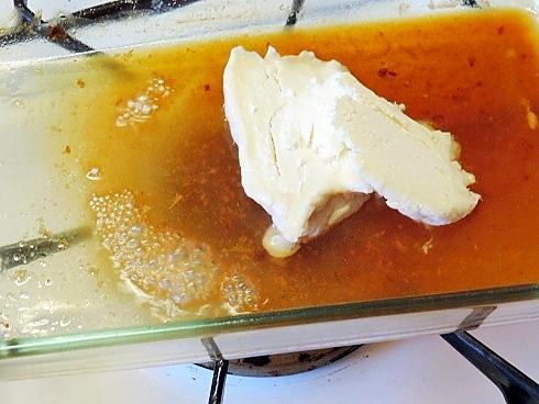 recette Mousse de poulet bardée de fines tranches de lard accompagnée d'une sauce au soumaintrain