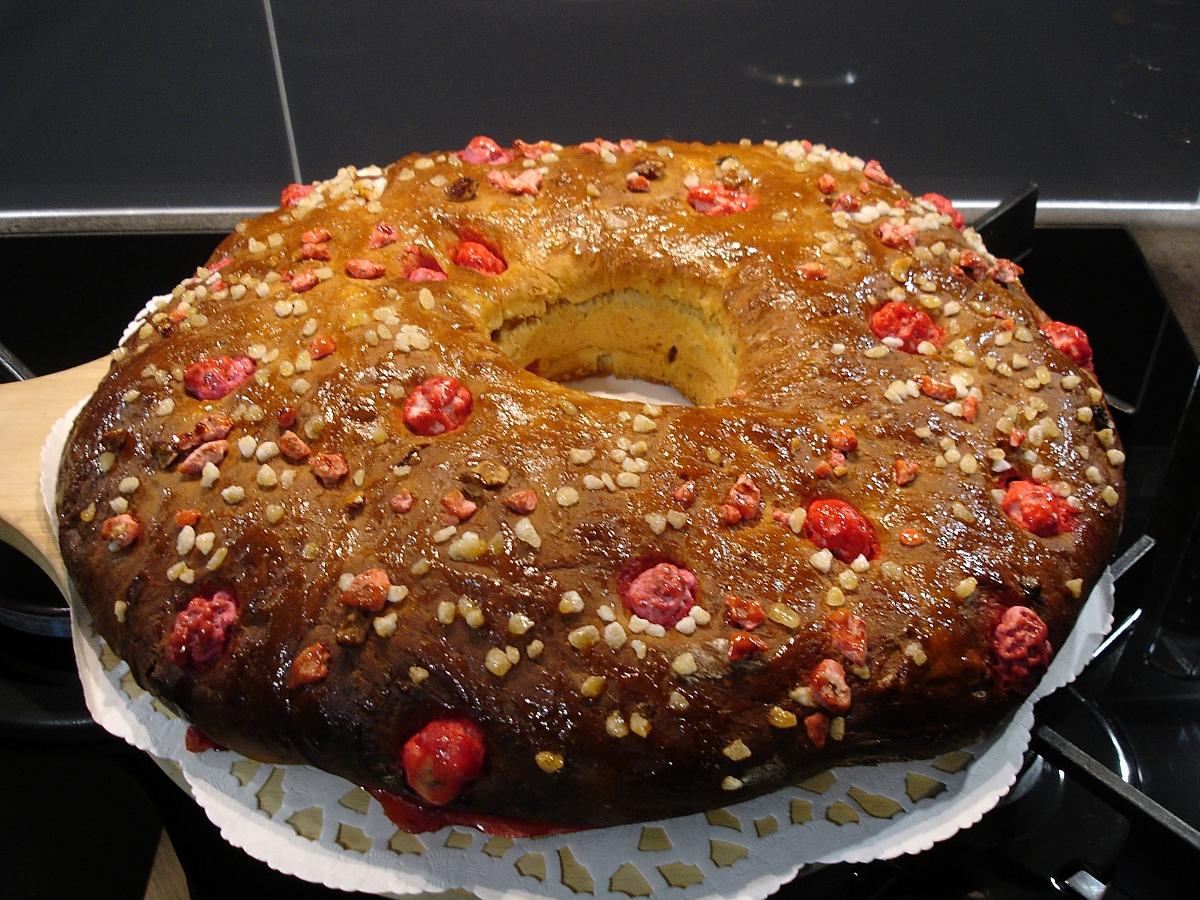 recette Couronne des rois et ces pralines aux amandes ...oranges & clémentines confites ...