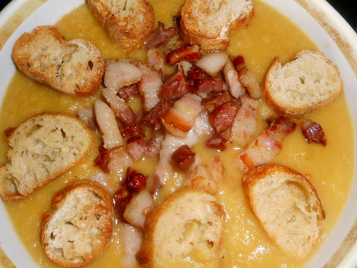 recette Soupe de légumes aux lardons et croutons