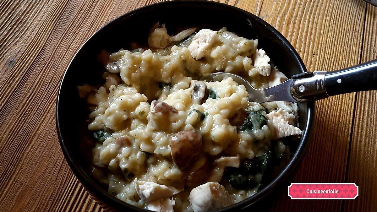 recette Risotto fondant poulet ,champignons, épinards à la béchamel et ail des ours