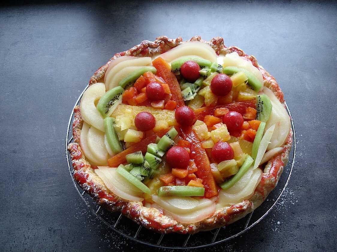 Recette de Tarte soleil aux fruits en sirop et sa crème pâtissière
