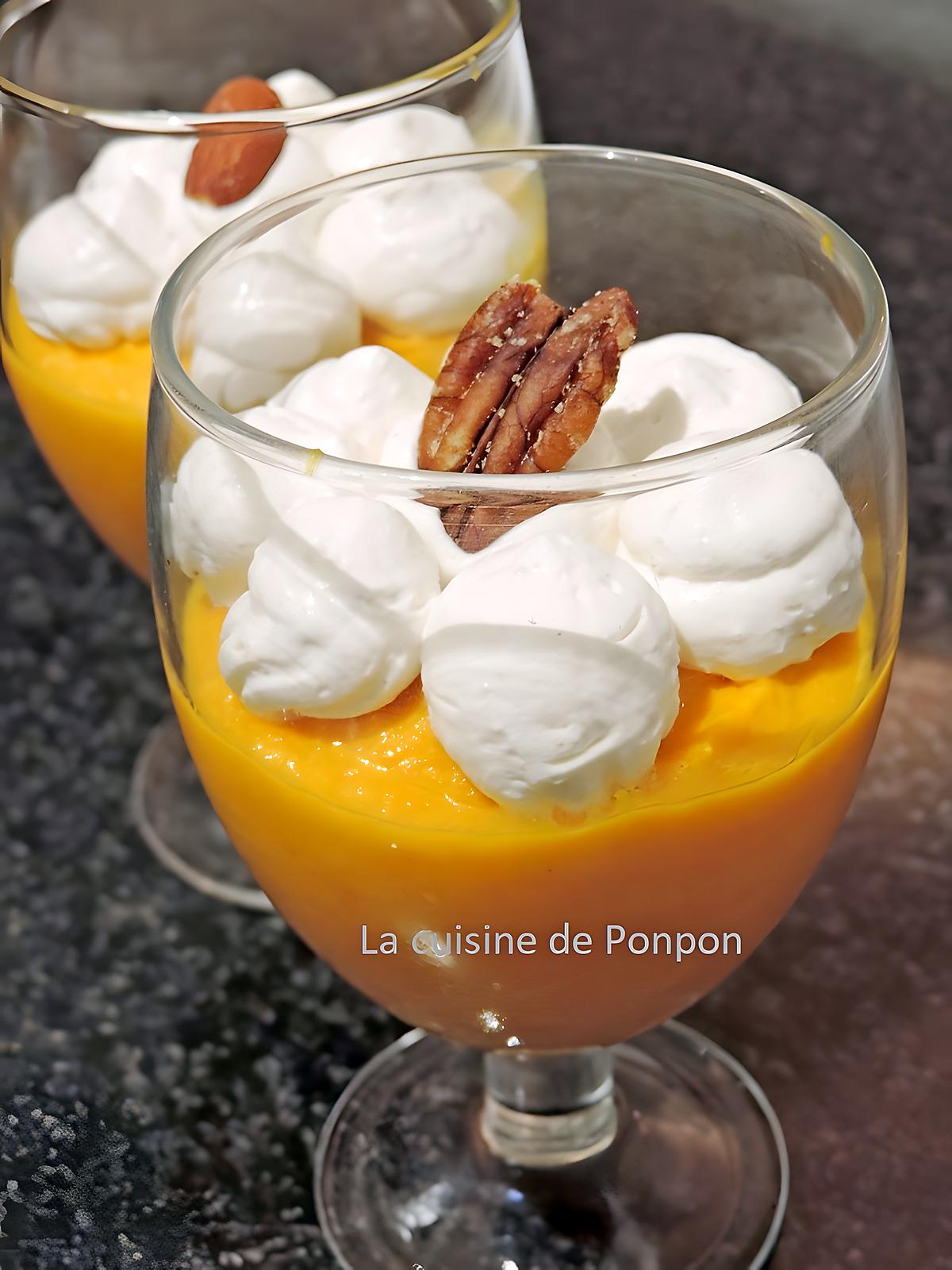 recette Mousse de carottes accompagnée d'une chantilly aux noix