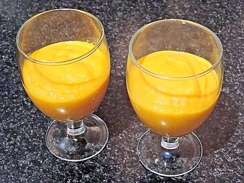 recette Mousse de carottes accompagnée d'une chantilly aux noix