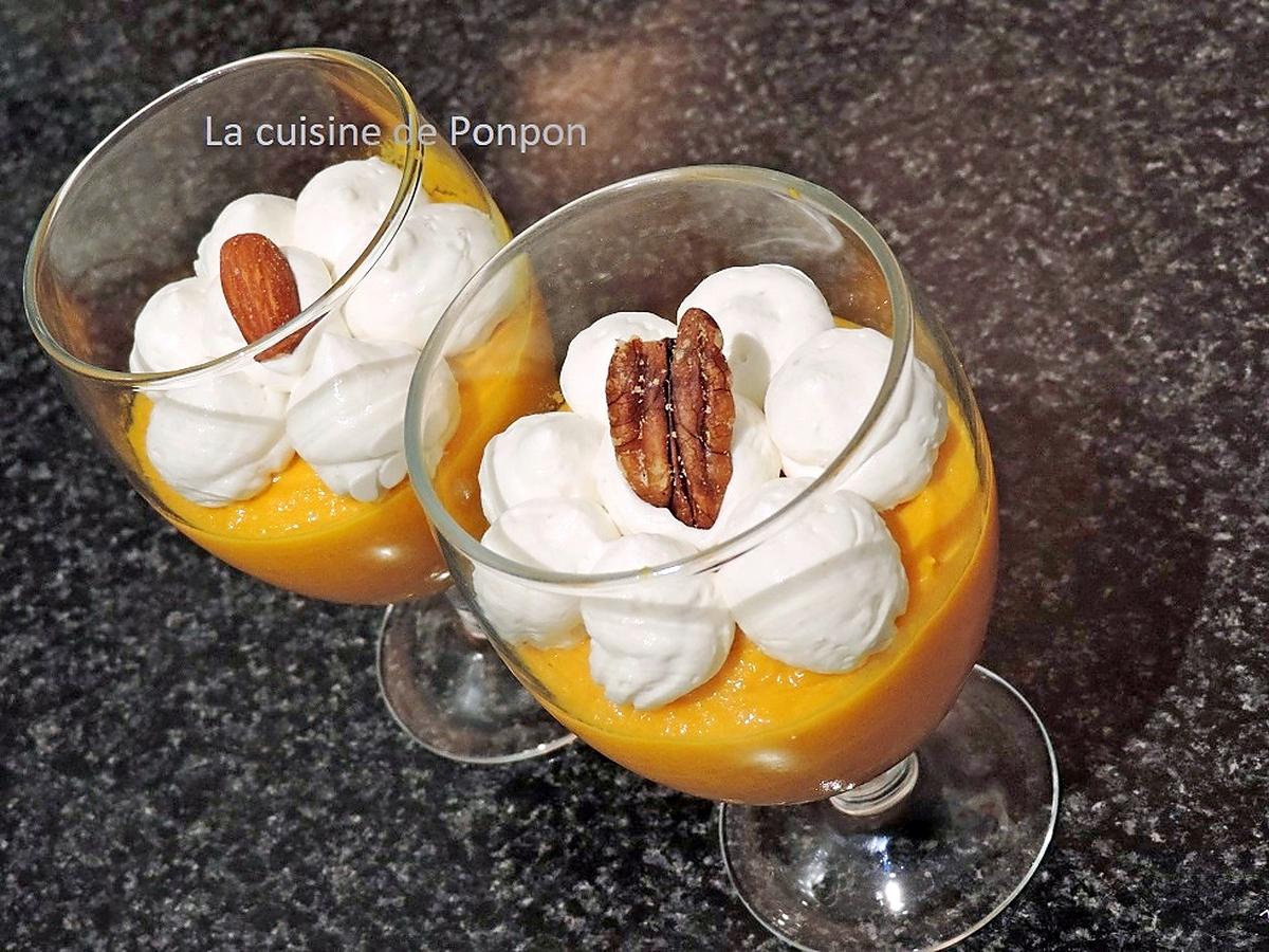 recette Mousse de carottes accompagnée d'une chantilly aux noix