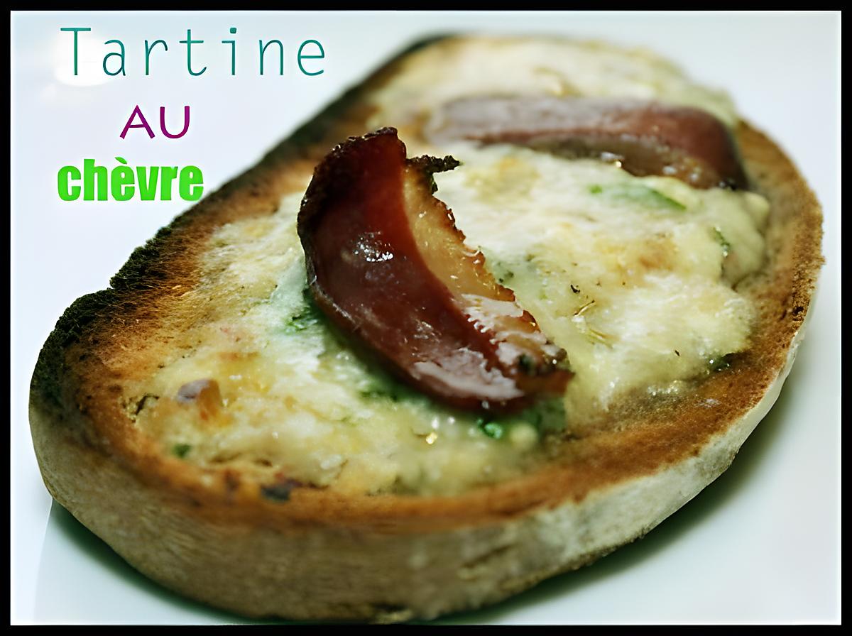 recette Tartine au chèvre et magret fumé