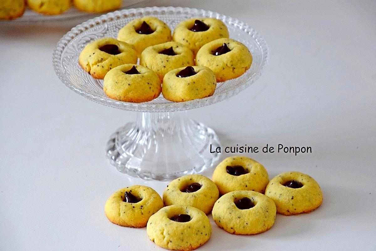 recette Biscuits aux graines de pavot garnis de ganache choco