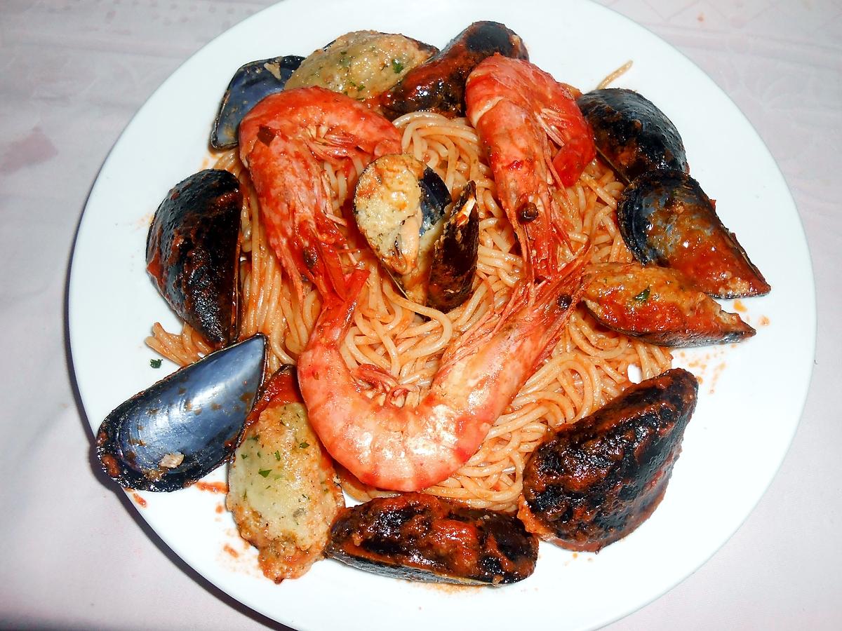 recette SPAGHETTI AUX MOULES FARCIES ET GAMBAS