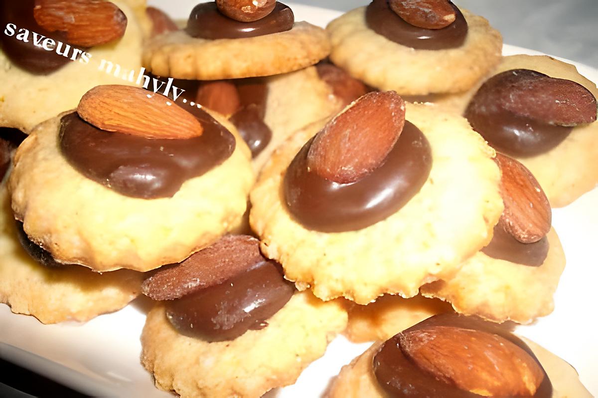 recette biscuits amandes choco...trés vilains....