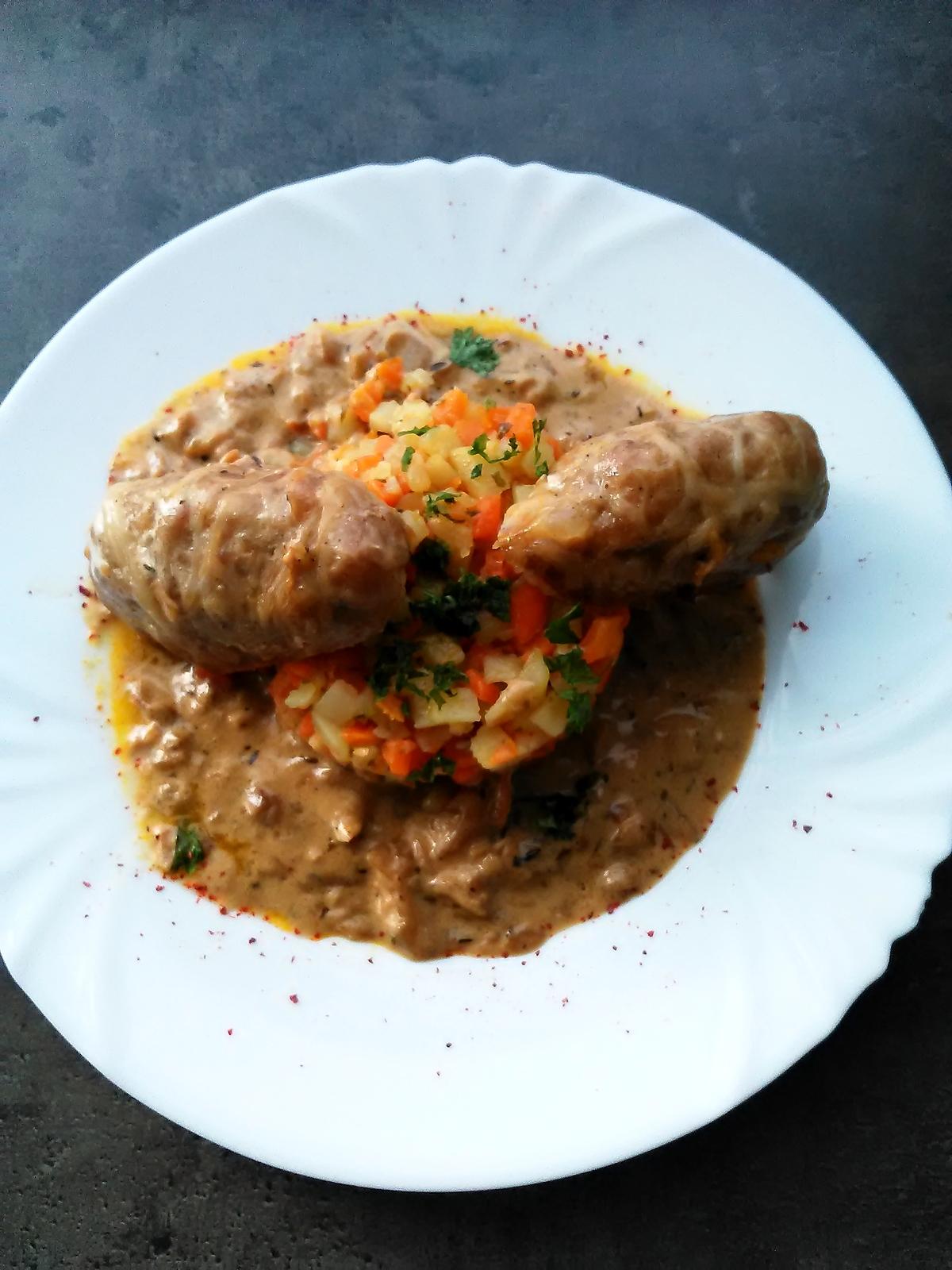 recette Crépinettes de porc mijotées au confits d'échalotes  ...et  petits dés de légumes