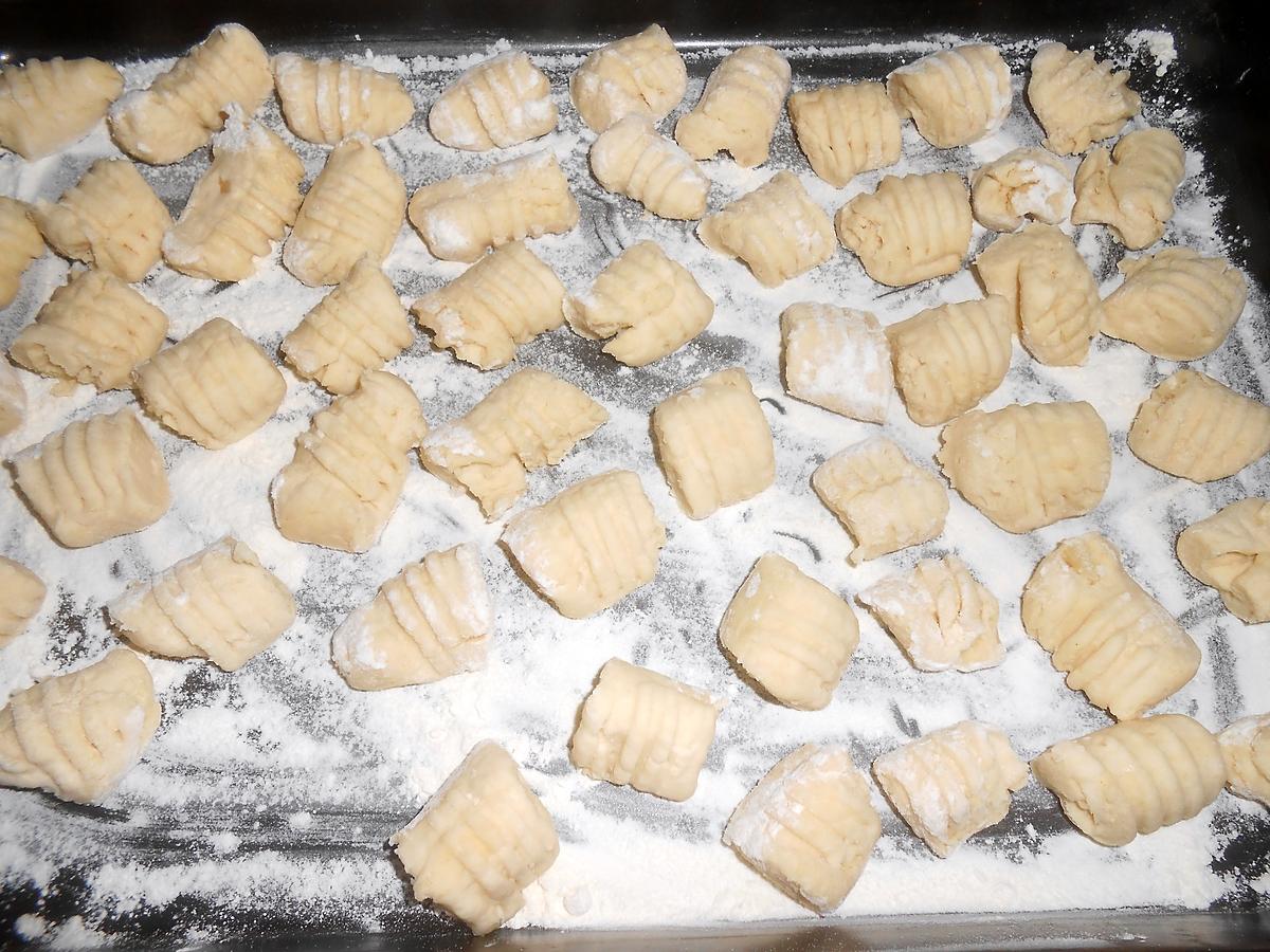 recette GNOCCHI A LA RICOTTA SAUCE AU FOIE GRAS