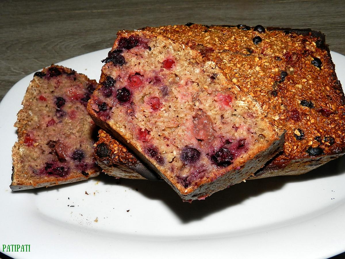 recette Pour ce gâteau, fruits des bois et flocons d'avoine