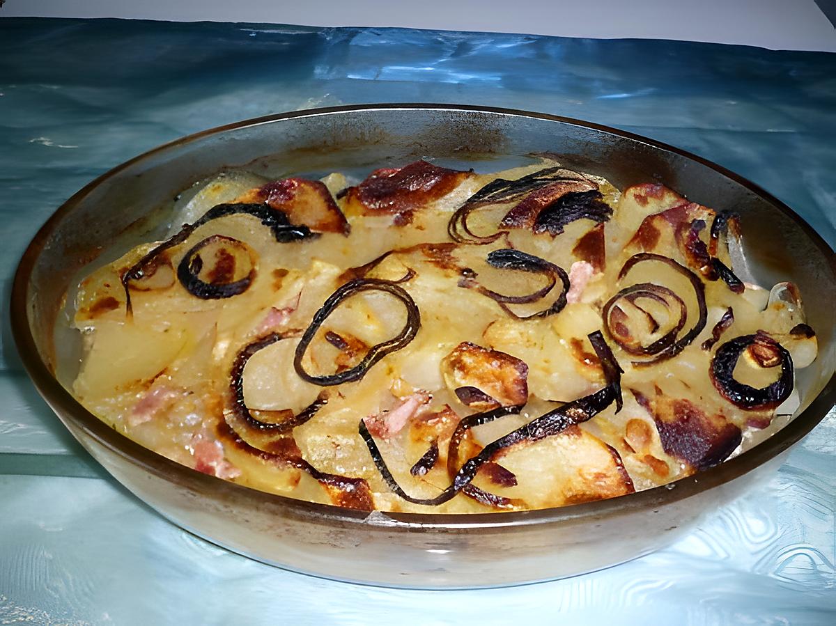 recette Gratin pommes de terre/ jambon/lardons/oignons