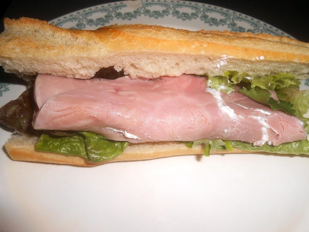 recette SANDWICH AU ROULEAU DE JAMBON FROMAGE