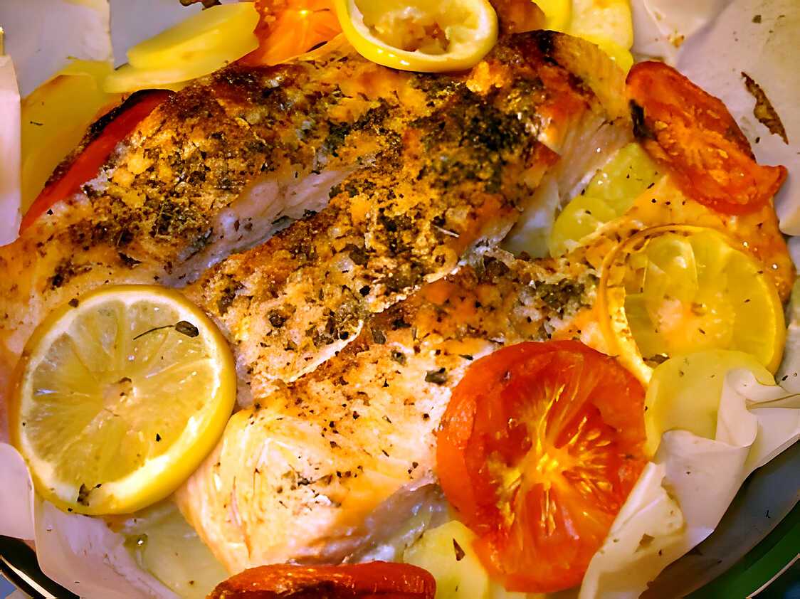 Recette de Saumon sur lit de pommes de terre au four