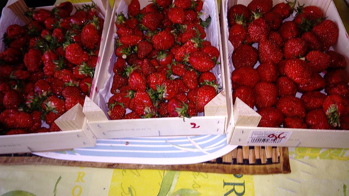 recette gateau    au  yaourt    aux fraises  trouvé sur le blog de samar