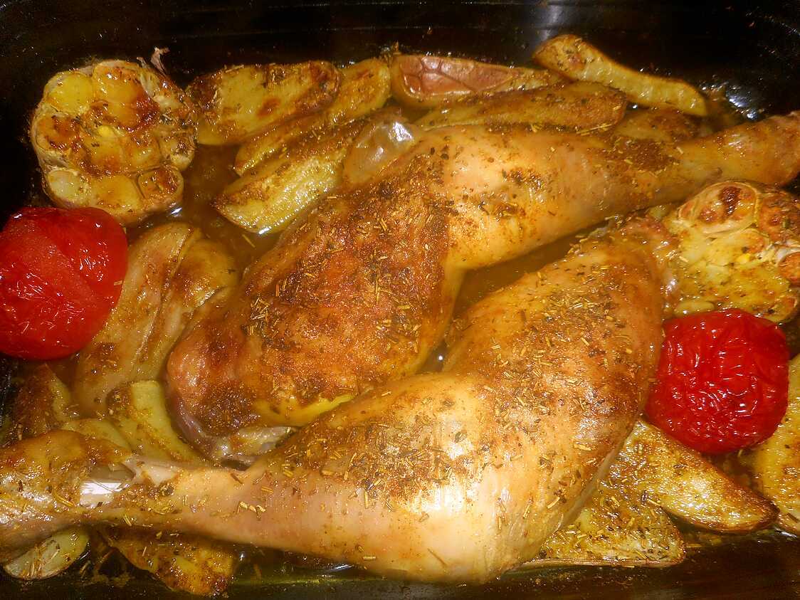 Recette de Cuisses de poulet,pommes de terre à la marocaine
