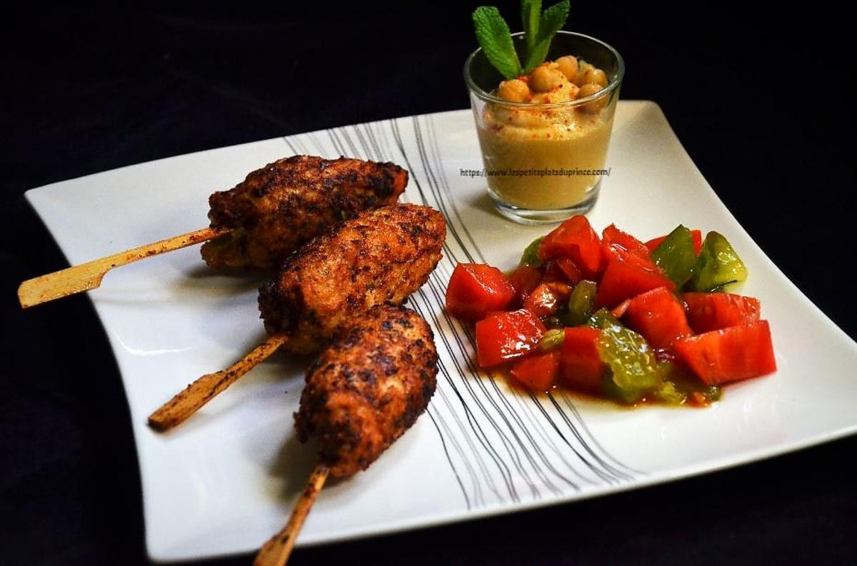 recette Keftas de poulet à la menthe, tartare de deux tomates et houmous maison