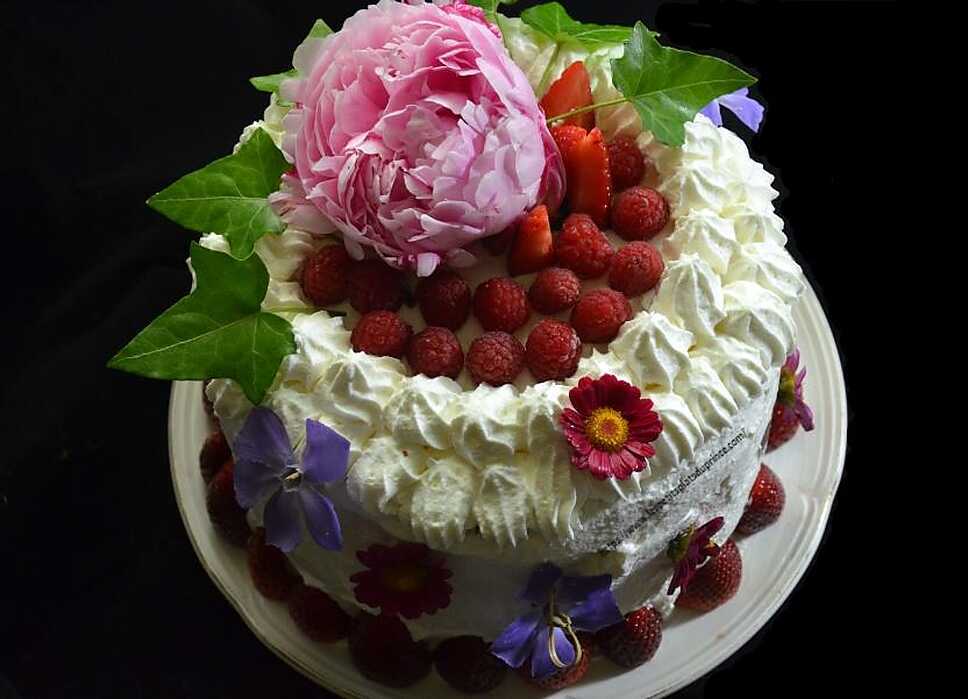 recette Layer cake aux fraises, très girly