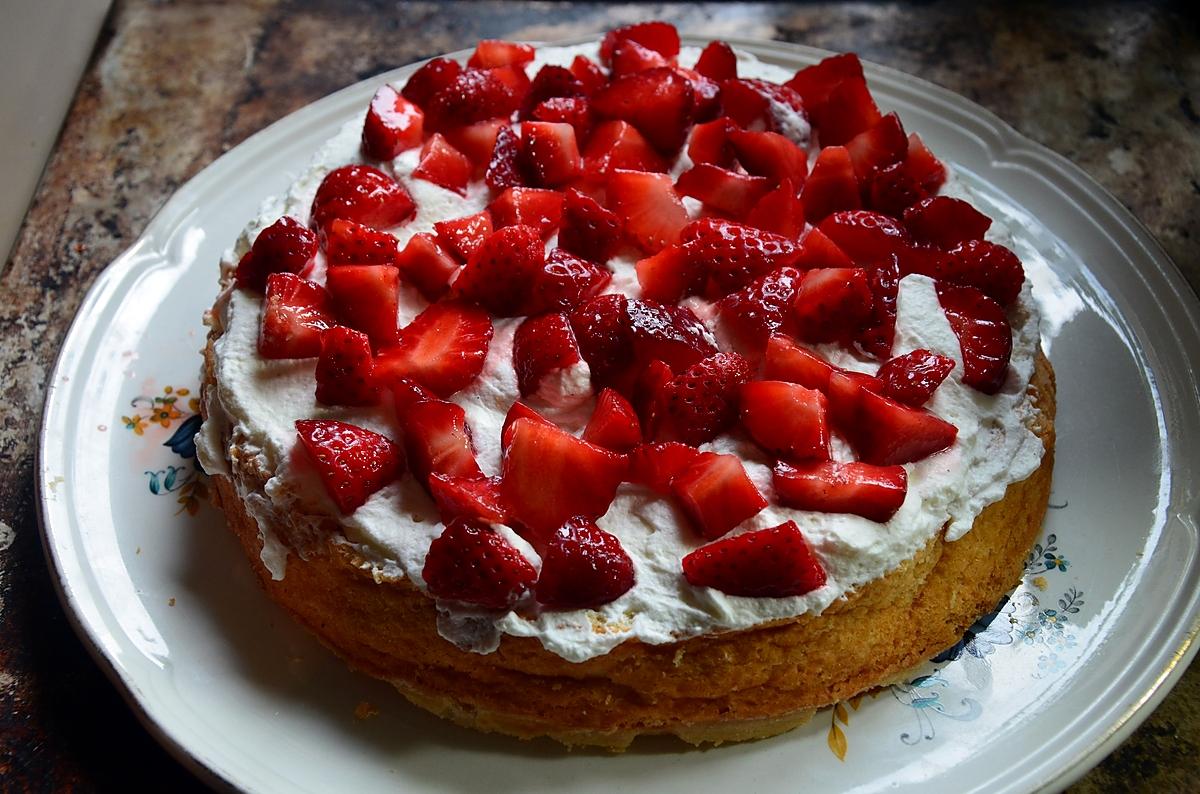recette Layer cake aux fraises, très girly