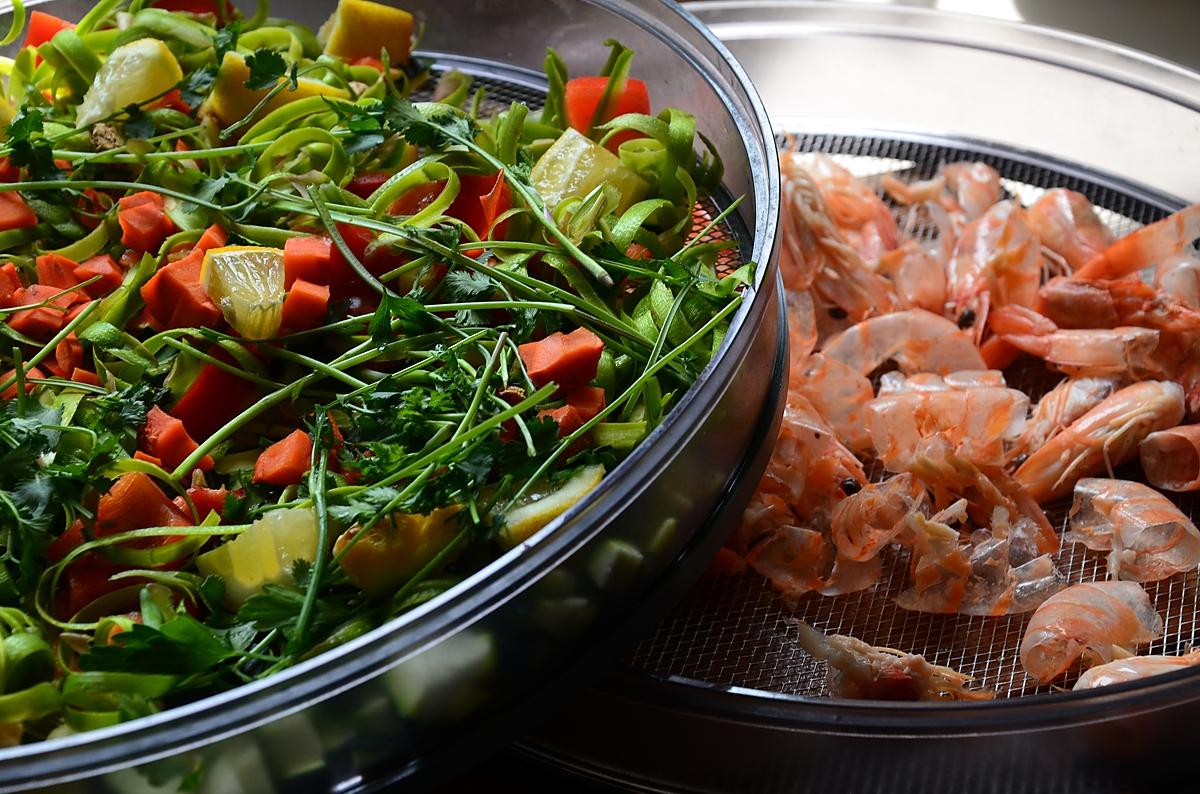 recette Préparer son court-bouillon en poudre avec des carapaces de crevettes et des épluchures