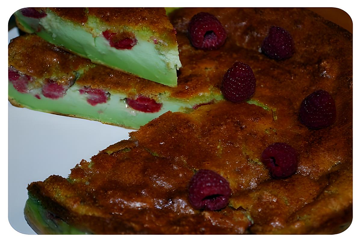 recette Le gâteau magique pistache framboises