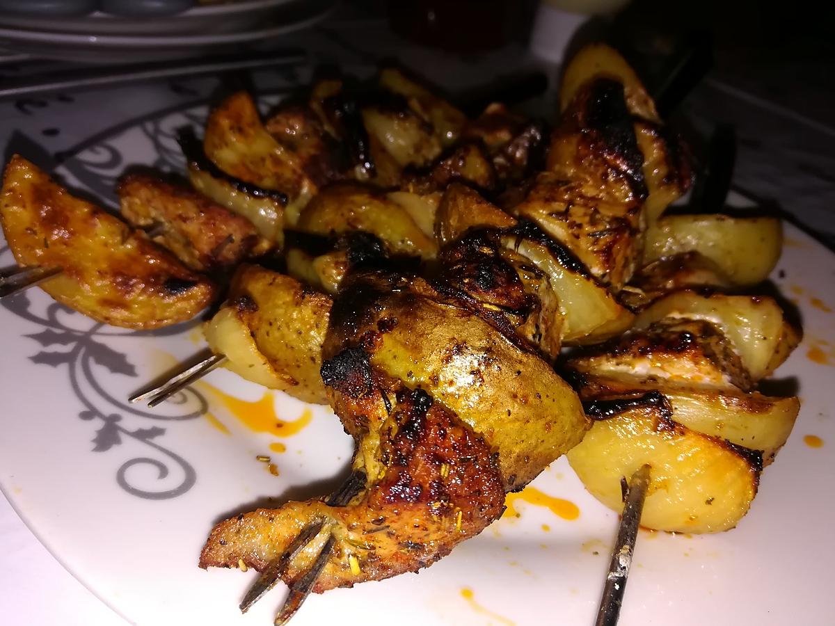 recette Brochettes de pomme de terre et porc mariné