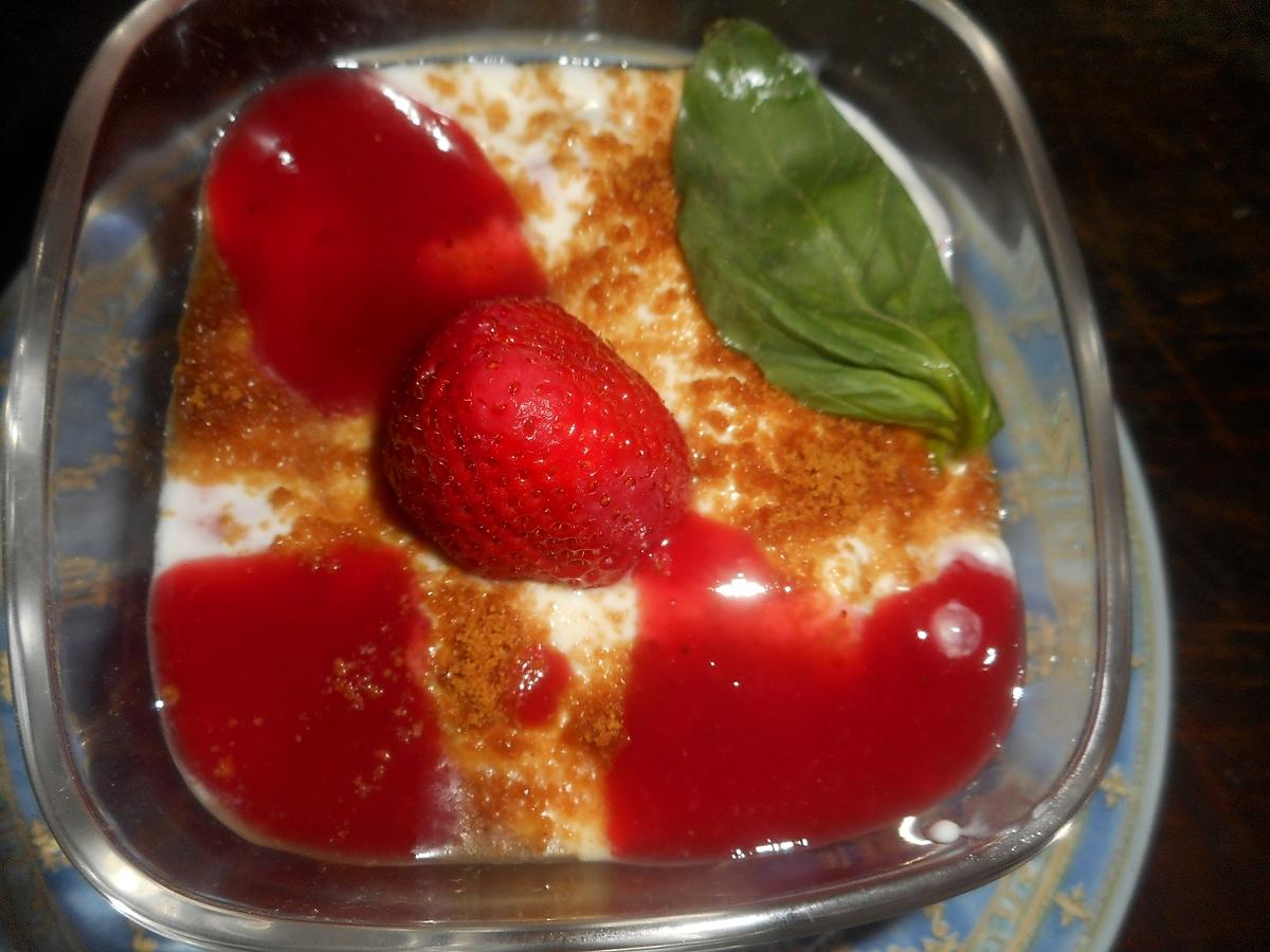 recette Verrines de fraise au yaourt