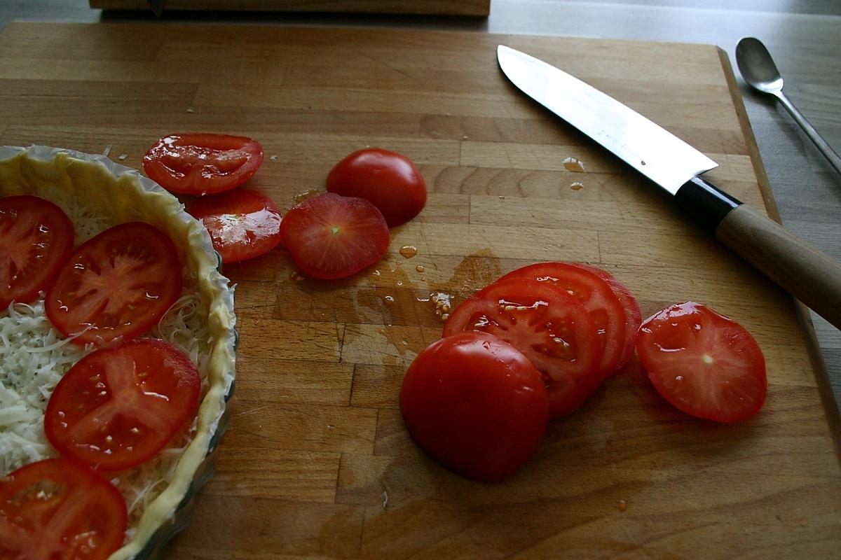 recette Tarte à la Tomate Fromage de Chèvre et Emmental