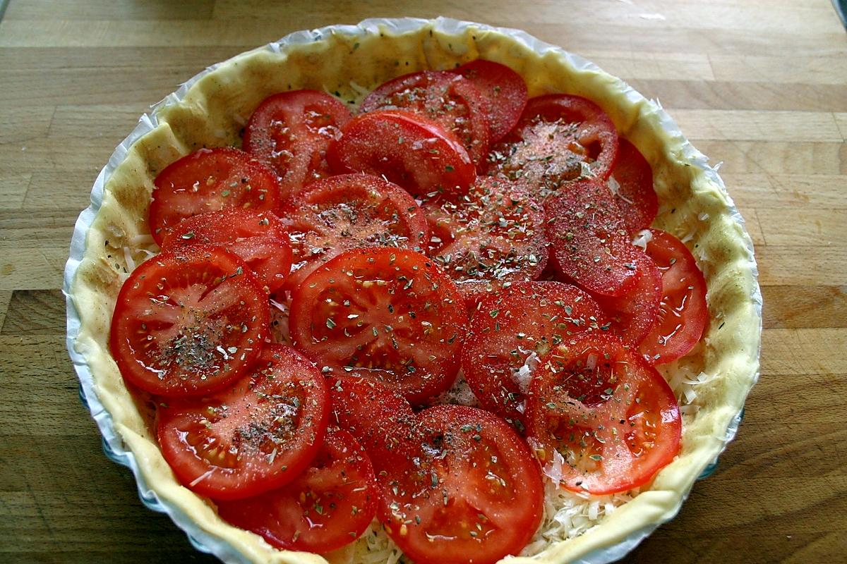 recette Tarte à la Tomate Fromage de Chèvre et Emmental