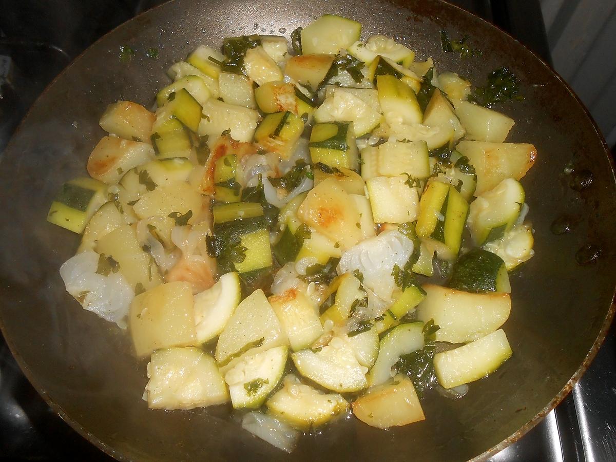 recette POELEE DE COURGETTES POMMES DE TERRE OIGNONS