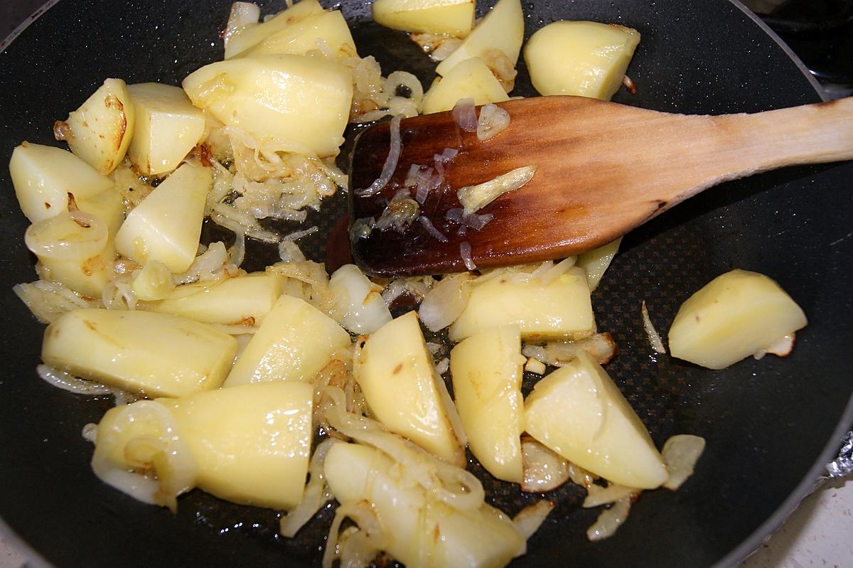 recette Patatas Bravas à la canarienne, sauces mojo.