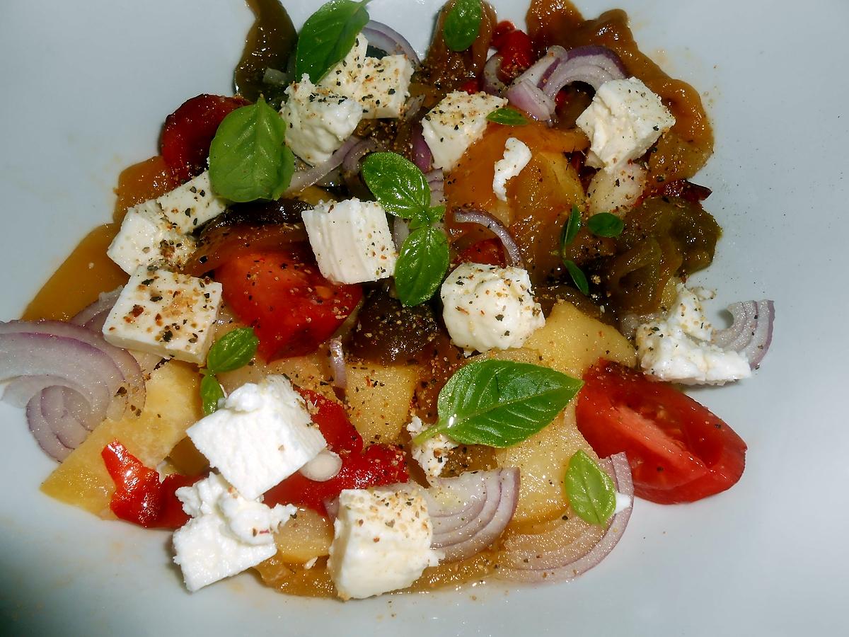 recette SALADE DE POMMES DE TERRE POIVRONS GRILLES FETA