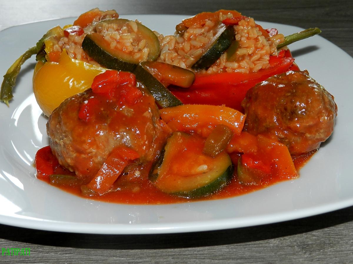 recette Poivrons farcis au riz et ses boulettes sauce provençale