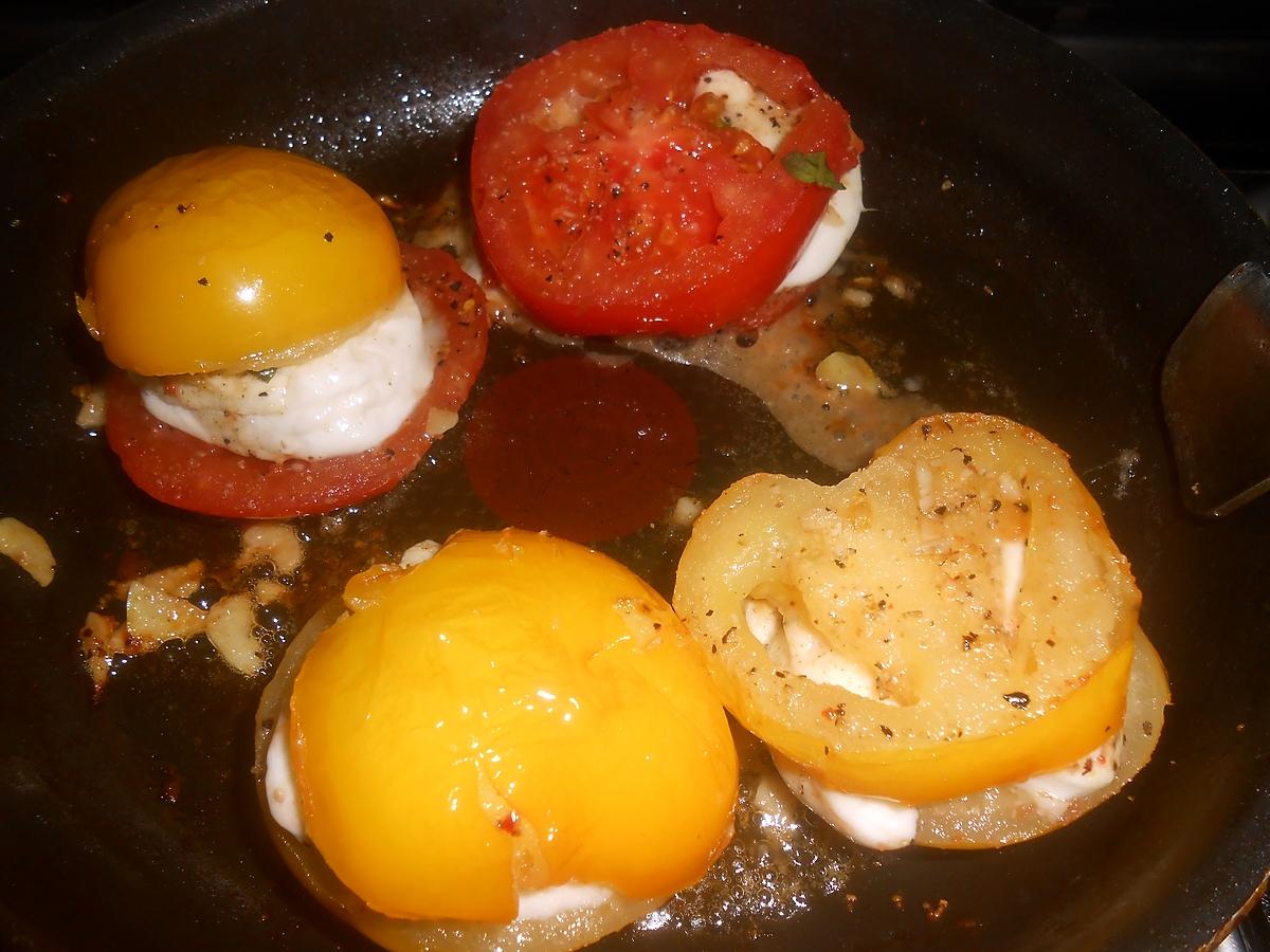 recette POELEE DE TOMATES MOZZARELLA