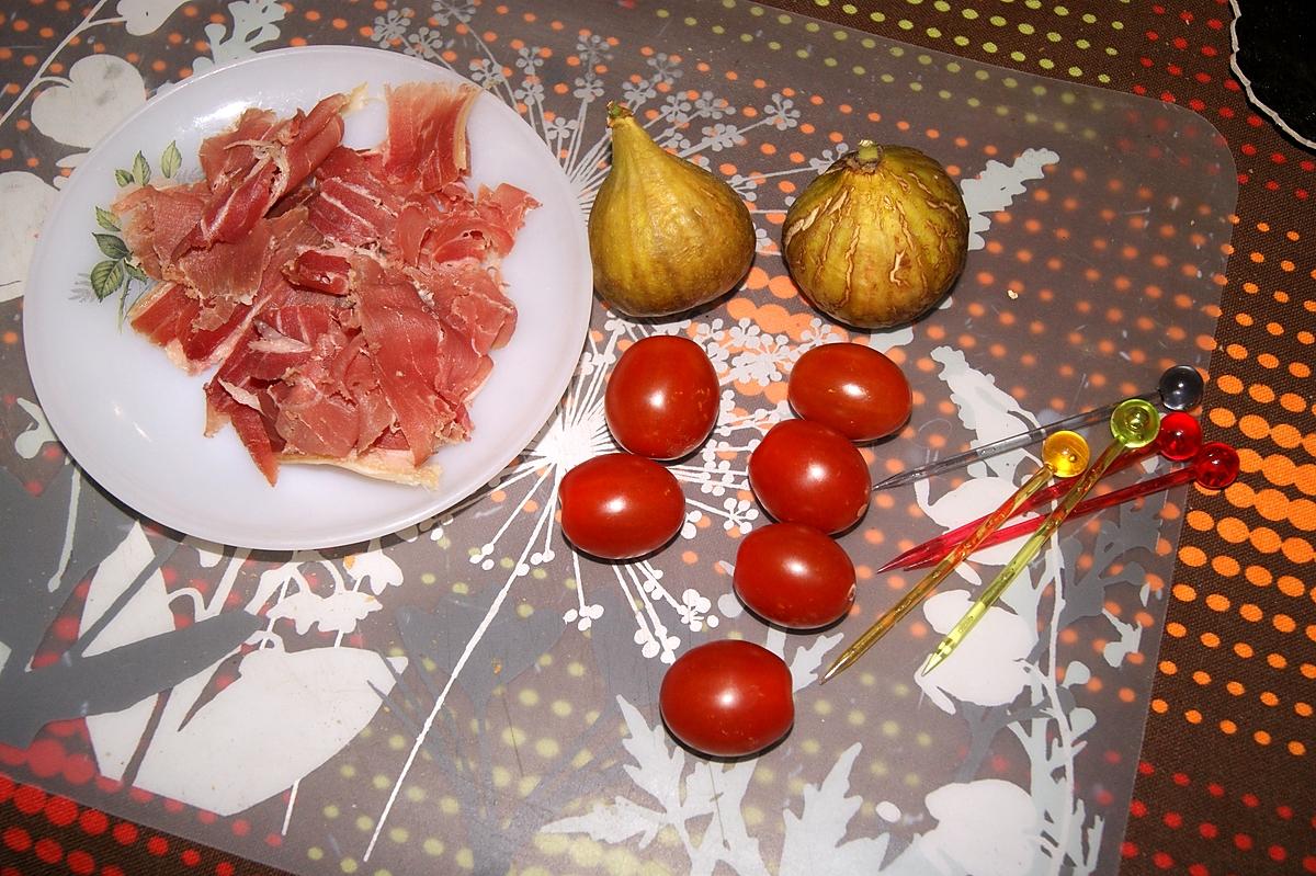 recette Brochettes apéritives figues fraiches jambon cru tomates cerise