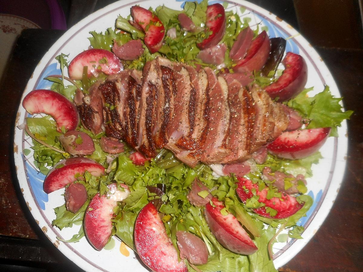 recette Salade au magret de canard aux peches de vigne