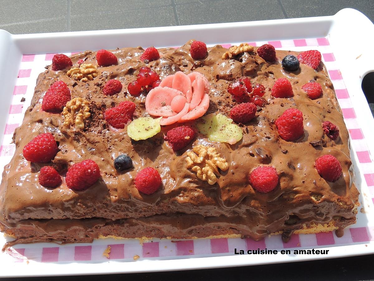 recette Génoise à la mousse au chocolat et framboises