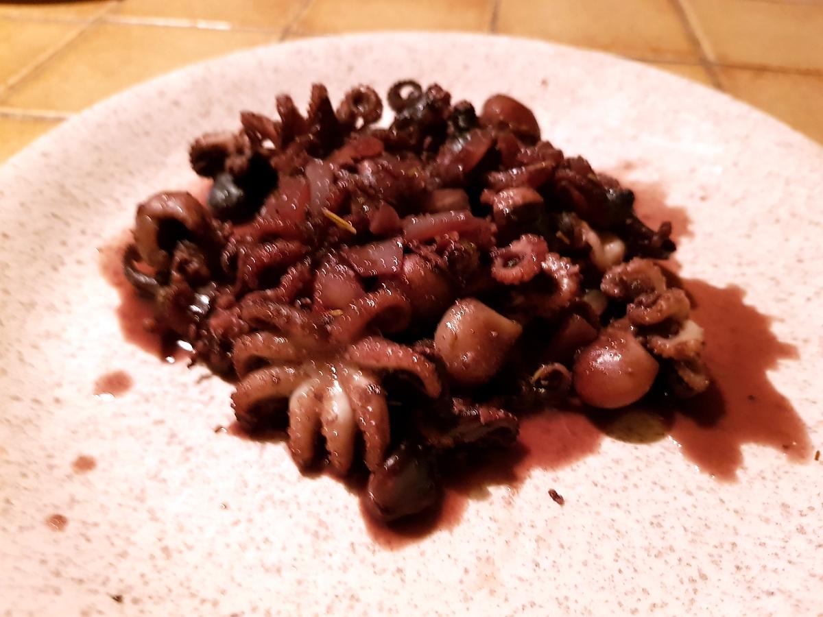 recette Poulpitos au vin rouge