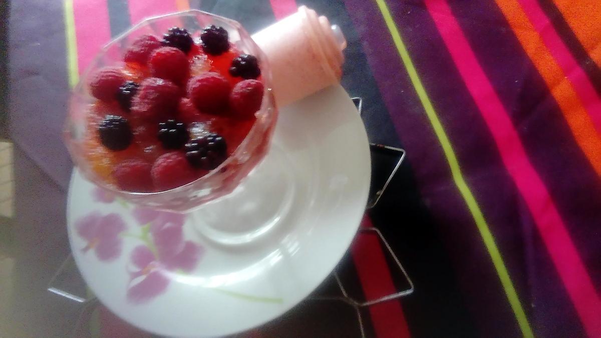 recette verrine  fruits  en gelée  et nuage de lait de   kilométre  zéro;