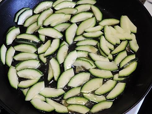 recette Filet de cabillaud au pesto de vert de courgette et pommes de terre grenaille