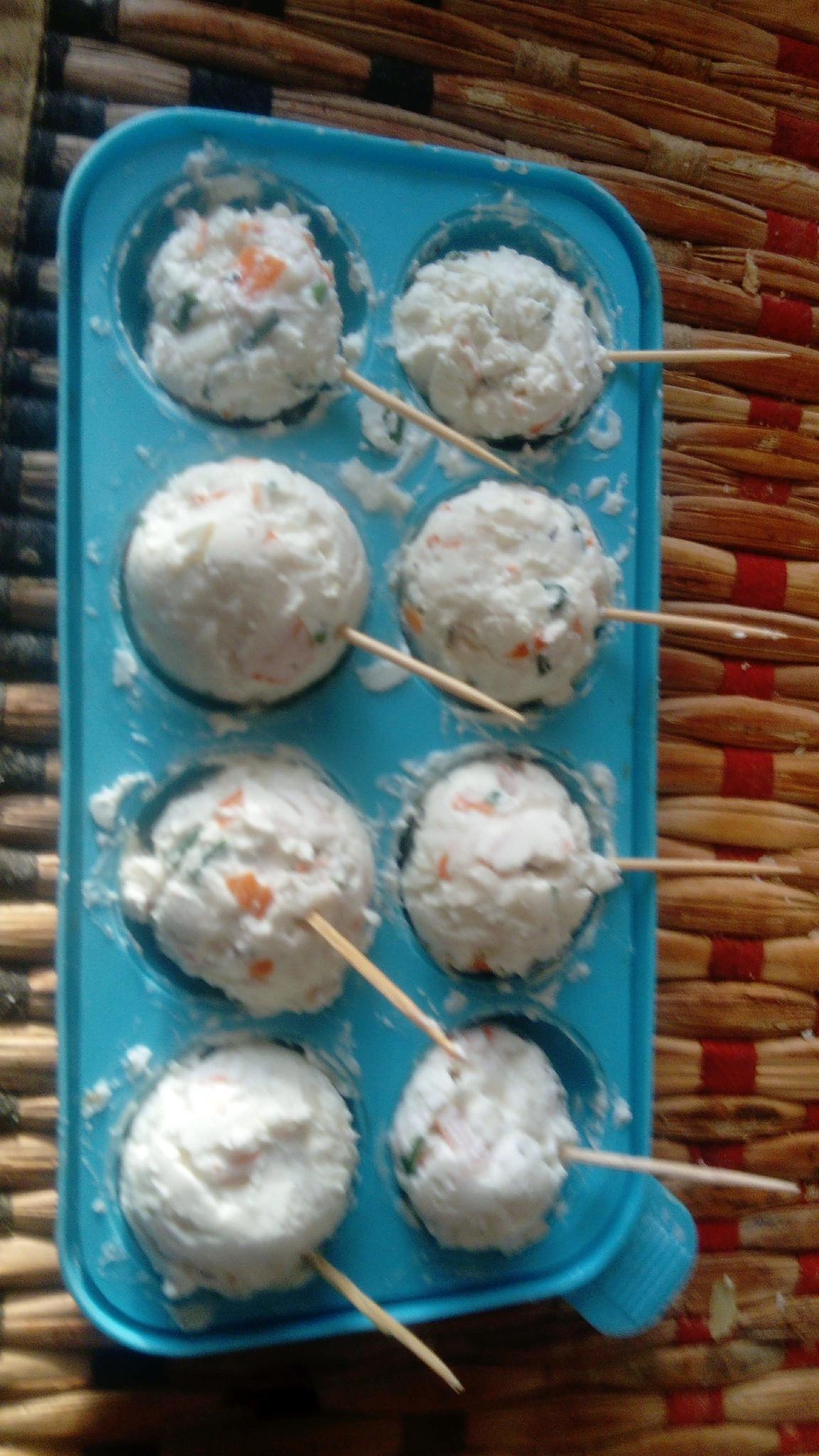 recette billes apéritives fromagéres au     crabe  émietté    sur une idée  de nathalie   du  blog  les food  amour