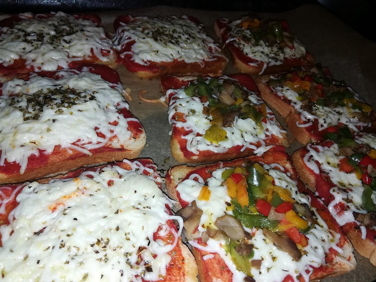 recette Pain de mie Pizza poivrons champignons