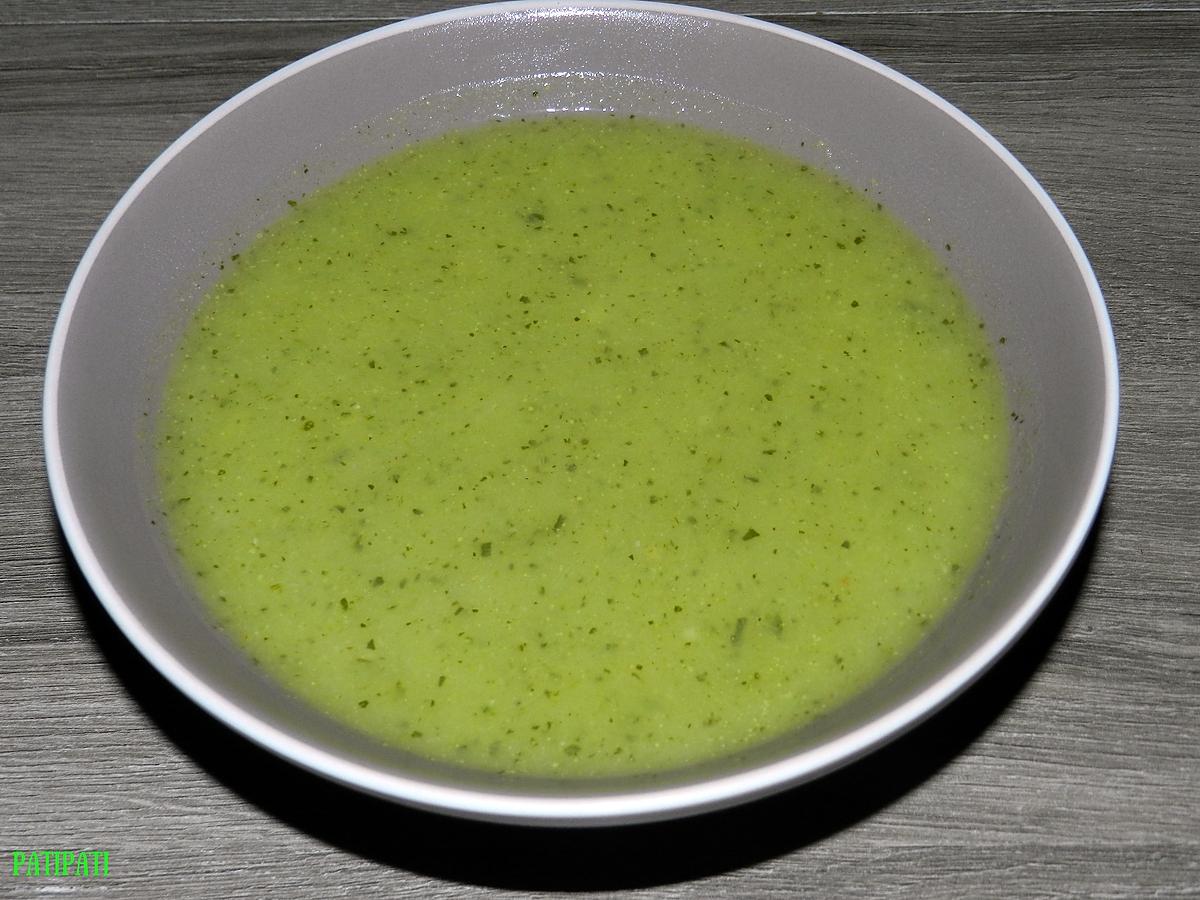 recette Potage aux courgettes-poireaux et sa purée spéciale