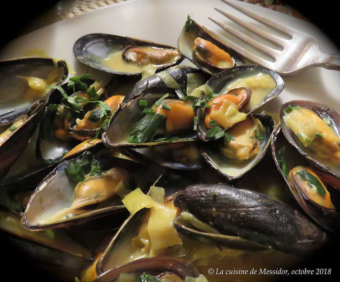 Moules à l’indienne, sauce cari-coco +