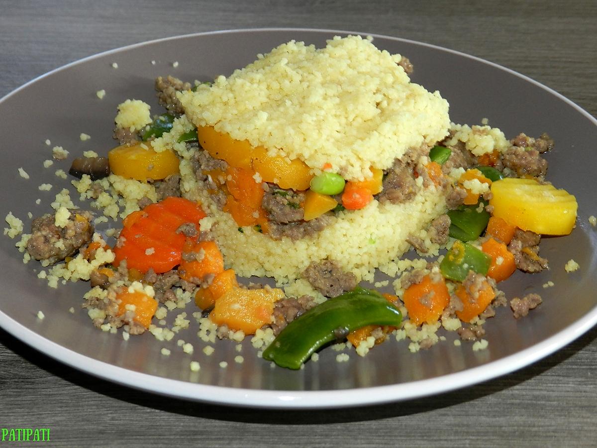 recette Timbale de couscous au haché de boeuf et ses légumes multicolores