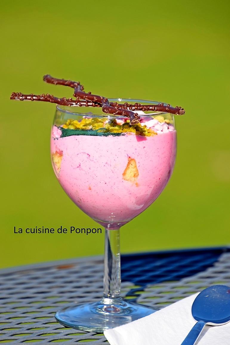 recette Yaourt au sirop d'amour tout rose