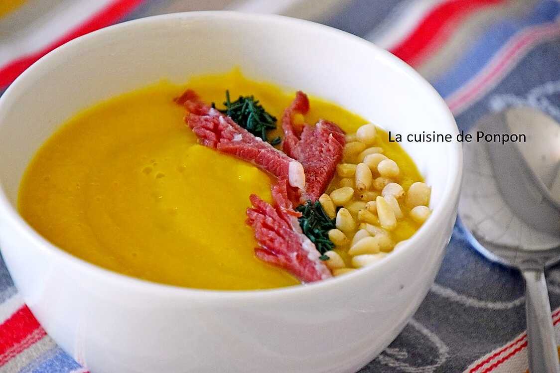 Recette de Velouté de carotte, courgette et butternut