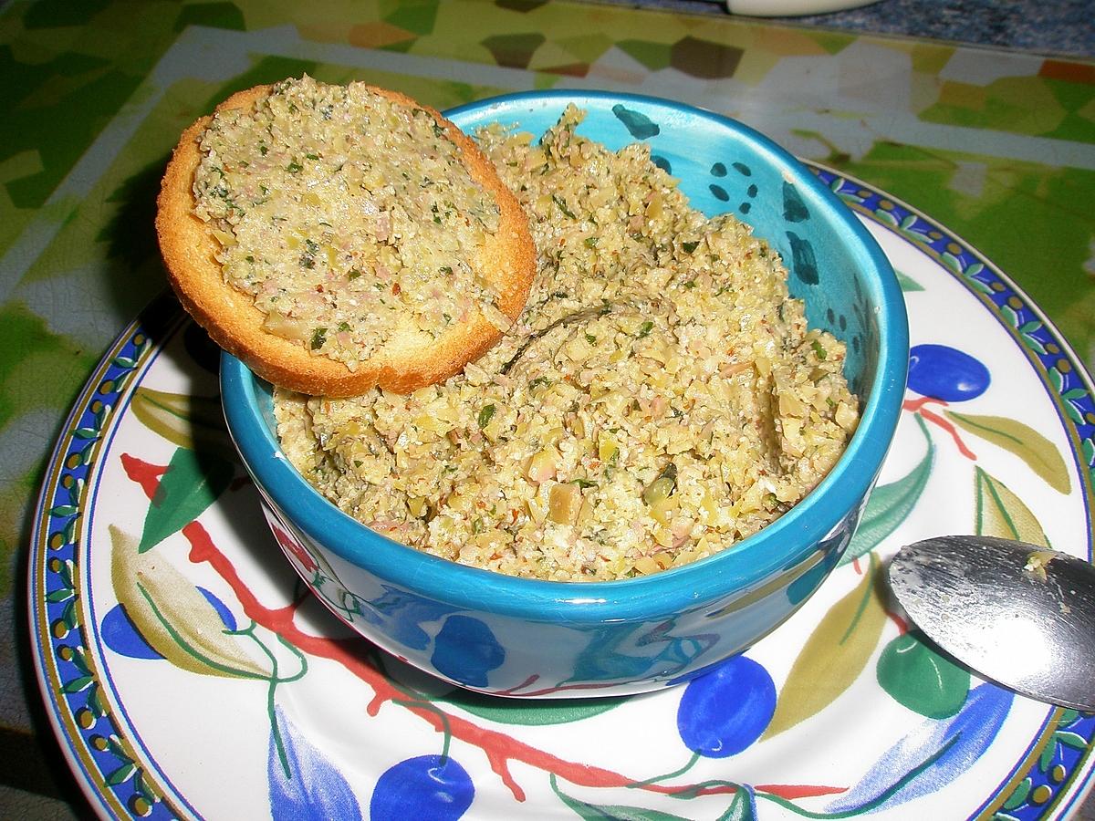 recette Tapenade verte à la poudre d'amande