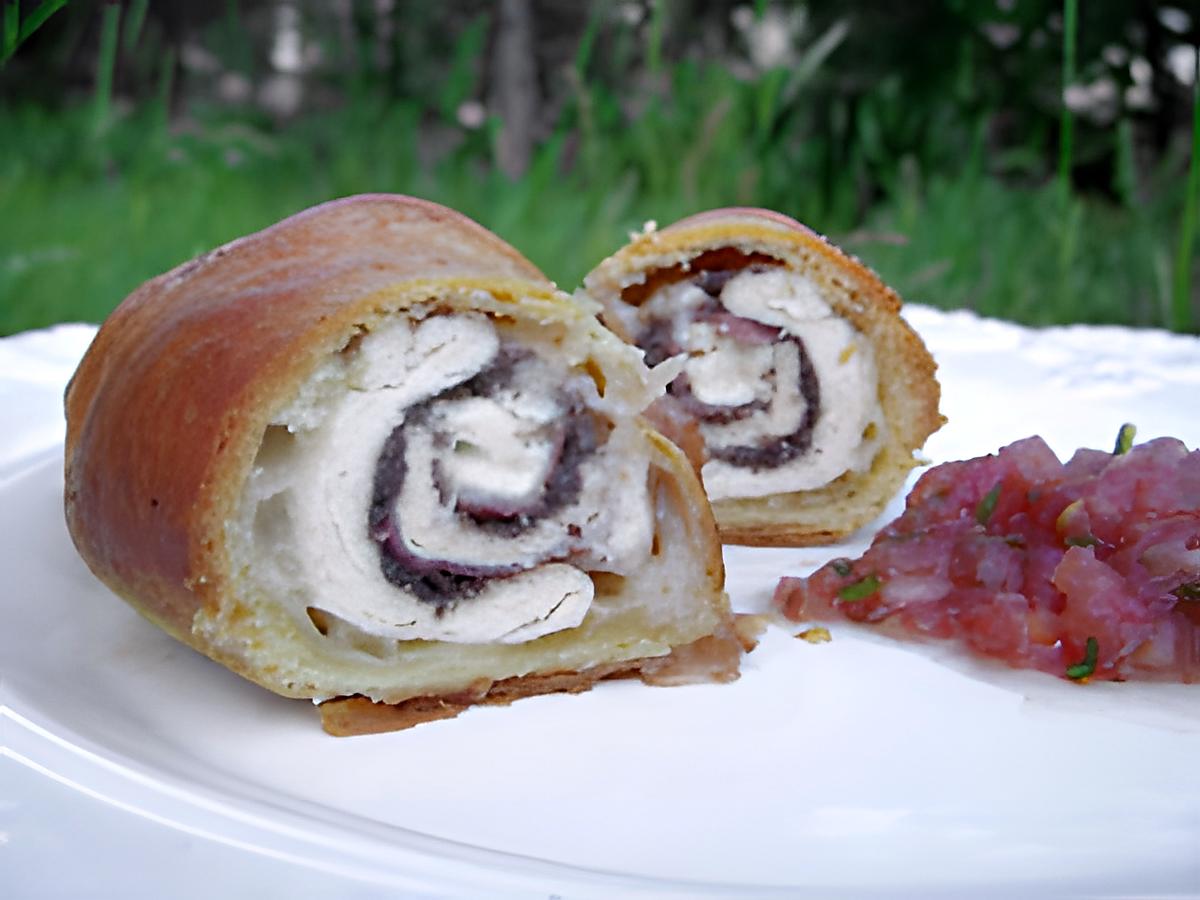 recette Roulade de poulet feuilletée à la tapenade, pancetta & chèvre